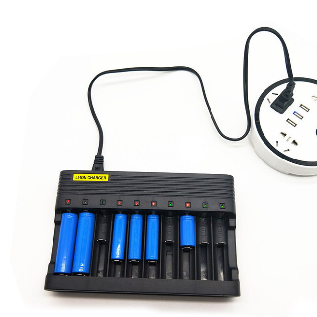 PUJIMAX 10-Slot Smart 18650 Li-ion Battery Charger with LED Illumination for Smart Watch & Microphone Plug-In Design