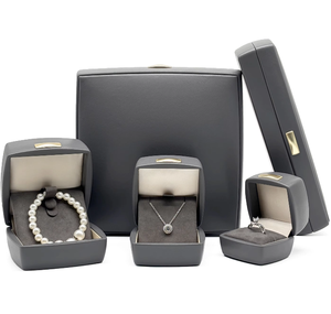 Caja de Almacenamiento de Joyería de Cuero PU al por Mayor en Varios Tamaños, Caja de Regalo para Exhibición de Joyas con Interior de Franela Premium - Product Image 5