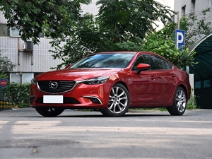 Mazda 6 Atenza 2.5L Berline Premium - Sièges chauffants électriques Système audio BOSE CarPlay Caméra de recul Frein de stationnement électronique - Product Image 4