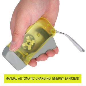 Linterna LED de aleación de aluminio con manivela, clasificación de impermeabilidad IP68, con alimentación por manivela, adecuada para camping y primeros auxilios. - Product Image 4