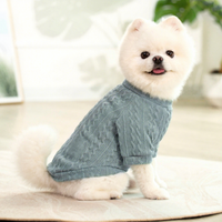 Vente en gros d'accessoires pour animaux de compagnie Pull en coton respirant et chaud Vêtements pour chiens Tissu pour animaux de compagnie