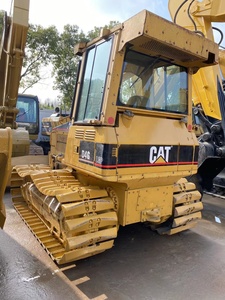 Mini bulldozer d'occasion Caterpillar D4G d'origine japonaise, machine de construction de haute qualité, petit bulldozer sur chenilles CAT D4G en vente - Product Image 3