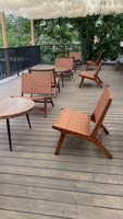 Fauteuil lounge en cuir et bois massif, style Aussie Japandi minimaliste, avec accents tressés, robuste, pour salon et semi-extérieur AU