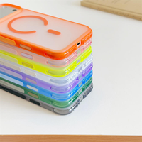 Étui de téléphone portable de luxe antichoc transparent magnétique aux couleurs bonbons avec coussin d'air intégral pour 18 Pro Max TPU+PC Armor