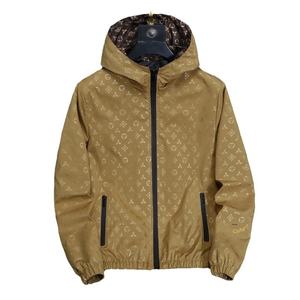 Giacca Bomber Leggera e Sottile da <span class=keywords><strong>Uomo</strong></span> Primaverile con Cappuccio, Vestibilità Casual e Ampia, Stile Streetwear con Chiusura a Cerniera, Top di Tendenza - Product Image 5