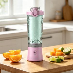 Licuadora Eléctrica Portátil de 600 ml, Fácil de Limpiar, para Jugos de Frutas y Purés de Bebé, Ideal para Exteriores - Product Image 1
