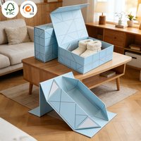 Boîte cadeau de luxe pliable de qualité supérieure en carton gris avec fermeture magnétique rigide, doublure en éponge, couleur personnalisée, gaufrée, recyclable, pour chaussettes