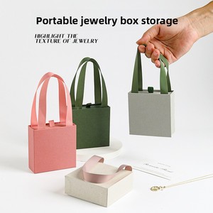 Boîte à bijoux rectangulaire portable en carton avec tiroir et insert en éponge, pour colliers, bagues, boucles d'oreilles, personnalisable avec logo - En stock, vente en gros - Product Image 2