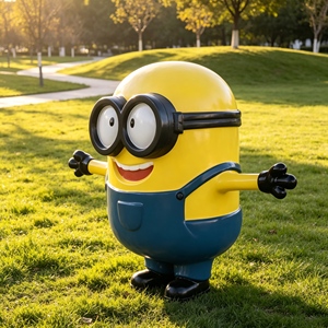 Statue de mascotte <span class=keywords><strong>Minion</strong></span> sur mesure en polyrésine et fibre de verre pour embellissement extérieur de zone touristique et œuvre d'art de vitrine - Product Image 4