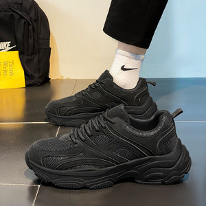 Zapatos de Hombre Negros Estilo 2026, Antideslizantes y Resistentes al Desgaste, para Correr y Deportes, con Suela Gruesa - Product Image 3