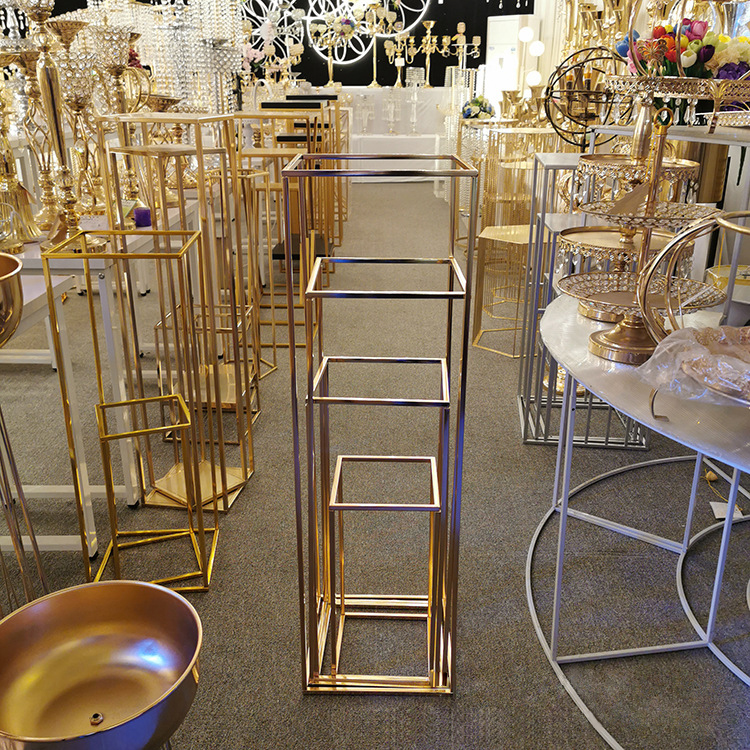 Electroplated Wrought Iron Geometric Square Frame Tall Flower Centerpieces For Wedding Table