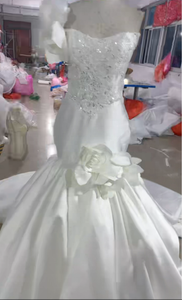Robe de mariée sirène de luxe en satin 2026, bustier cœur en dentelle, corsage orné de cristaux, motifs floraux 3D, <span class=keywords><strong>grande</strong></span> <span class=keywords><strong>taille</strong></span>, robe de mariée africaine sur mesure - Product Image 3