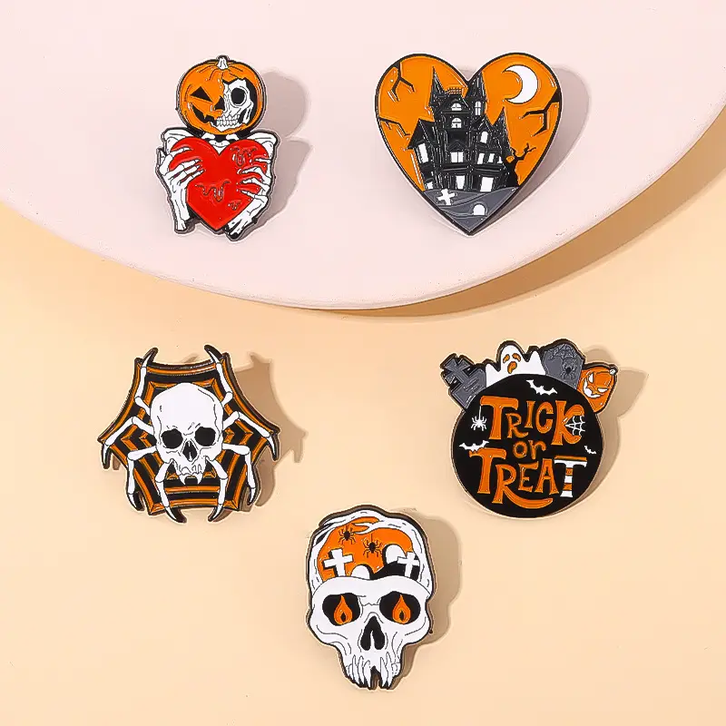 Halloween Anime Labu Skeleton Enamel Armed Lapel Pins Punk Logam Perhiasan Lencana Lucu Kartun Keras Bros Kerah Pin Enamel