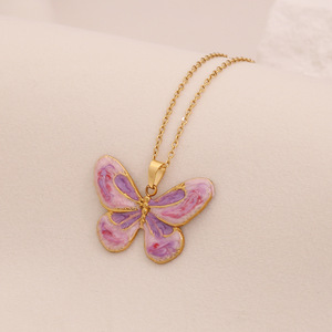 Collana con Ciondolo Vintage in Acciaio Inossidabile Placcato Oro, Design Farfalla, Angelo e Cuore, per Donna - Product Image 5