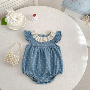 Robe d'été en jean de coton imprimée avec nœud papillon, nouveau style 2026 pour filles, barboteuse pour bébé, tenue assortie pour sœurs - Product Image 2