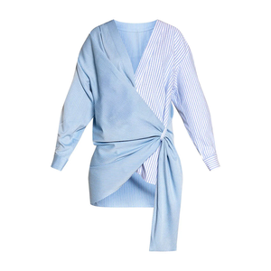 Abito Mini Asimmetrico da Donna Autunnale in Tessuto Vintage Casual <span class=keywords><strong>a</strong></span> <span class=keywords><strong>Righe</strong></span> <span class=keywords><strong>Blu</strong></span> <span class=keywords><strong>e</strong></span> Bianche con Spalle Scoperte <span class=keywords><strong>e</strong></span> Maniche Lunghe - Product Image 4
