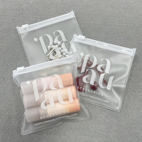 Emballage de bijoux en plastique PVC miniature personnalisé, boucles d'oreilles, bracelet, petit sac à fermeture éclair givré, sac à fermeture éclair pour bijoux avec logo