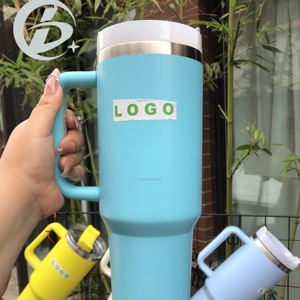 Thích hợp cho người giữ cốc xe. Thép không gỉ 40 <span class=keywords><strong>ounce</strong></span> có tay cầm và rơm. Cốc chân không lạnh và nóng. - Product Image 1