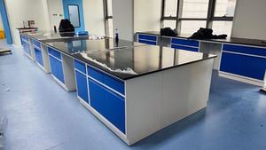 Banco da Laboratorio Moderno in Metallo per Laboratorio Dentistico - Postazione di Lavoro Piccola e Precisa per la Ricerca sui Materiali Dentali - Product Image 4
