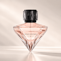 Flacons de parfum vides en verre de 70 ml, forme conique, flacon pulvérisateur de parfum en cristal, logo personnalisé avec bouchon noir