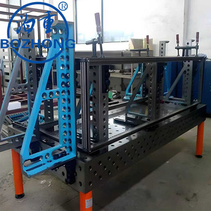 Table de soudage modulaire en fonte robuste D28 Système de serrage flexible 3D avec pieds réglables pour station de soudage - Product Image 3