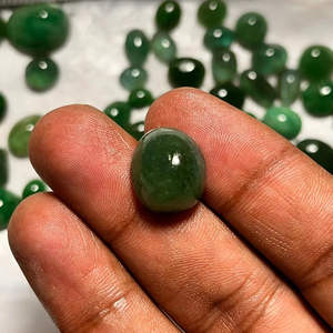 Esmeralda Zambiana Natural Cabujón, Gema de Formas Mixtas - Ovalada, Pera, Cojín, Marquesa, Corazón, Corte Verde - Product Image 1