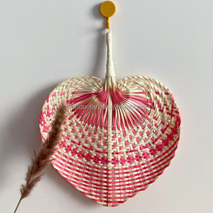 Abanico de paja de colores hecho a mano en forma de corazón decoración tejida ventilador colgante hierba ventilador tejido a mano Abanico de <span class=keywords><strong>Palma</strong></span> - Product Image 5