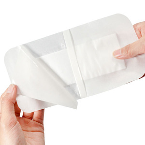 Pansement transparent en polyuréthane, accessoire médical, taille 4,5-12 cm x 4,5-25 cm, durée de conservation de 3 ans, pour plaies - Product Image 1