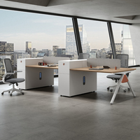 Postes de travail modulaires clés en main, bureaux modernes pour équipes avec panneau d'intimité pour mobilier de bureau commercial, solution tout-en-un