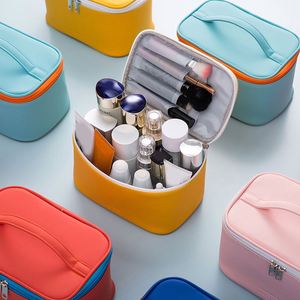 Trousse de Maquillage en Cuir PU Tendance avec Logo Personnalisé, Faible MOQ, Imperméable, pour Voyage et Plage, Pochette Cosmétique à Fermeture Éclair avec Poignée - Product Image 5