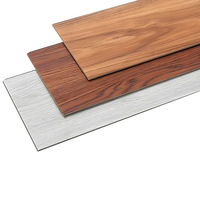 Einfach zu Installierender und Pflegeleichter Kunststoff-PVC-Vinylplanken-Bodenbelag 5mm 6mm Holzoptik Starrer Kern Klicksystem Weiße Helle Eiche SPC-Bodenbelag für Krankenhäuser