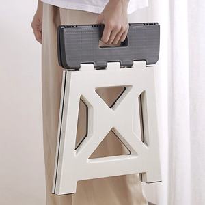 <span class=keywords><strong>Banco</strong></span> plegable <span class=keywords><strong>de</strong></span> mochila portátil, silla plegable <span class=keywords><strong>de</strong></span> plástico <span class=keywords><strong>de</strong></span> diseño moderno, taburete pequeño Simple para exteriores, adultos, niños, almacenamiento en el hogar - Product Image 1