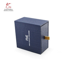 Boîte à bijoux rigide en carton avec tiroir coulissant de luxe, boîte cadeau avec estampage à chaud doré