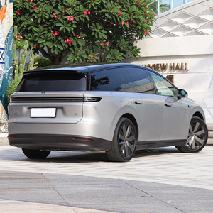 Li <span class=keywords><strong>Auto</strong></span> L8 SUV Familiare di Lusso a 6 Posti, Veicolo Elettrico a Raggio Esteso EREV AWD Intelligente con Tecnologia Avanzata in Vendita - Product Image 5