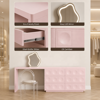 Coiffeuse moderne en contreplaqué crème avec rangement intégré télescopique et hauteur réglable, idéale pour l'organisation de la chambre à coucher