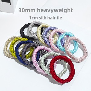 Élastique à cheveux en soie premium 30 mm, grande taille 4/6 cm, style coréen haut de gamme, accessoire pour cheveux pour femme, fabriqué 100 % en soie de mûrier de haute qualité - Product Image 2