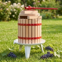 Hoge kwaliteit XH Model 001 Spiral 12L houten outdoor camping handbediende multifunctionele fruitpersmachine, eenvoudige bediening