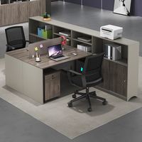 Bureau bureau personnel bureau simple moderne écran station casier partition employé bureau d'ordinateur