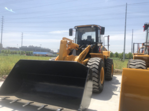 Chargeuse frontale d'occasion Liugong 856H 5 tonnes, chargeuses sur pneus d'occasion Liugong, chargeuse Caterpillar 966H en stock - Product Image 2