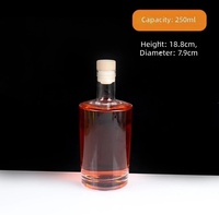 Flacon en verre polyvalent pour l'extérieur, idéal pour les scènes au bord de la piscine, avec bouchon en liège, pour diffuseur et parfum d'ambiance en milieu de complexe hôtelier et lors de fêtes