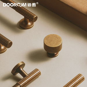 Poignées de meubles de luxe DOOROOM, fabrication directe, <span class=keywords><strong>en</strong></span> <span class=keywords><strong>laiton</strong></span> massif, à rayures verticales, <span class=keywords><strong>en</strong></span> forme de T - Product Image 5