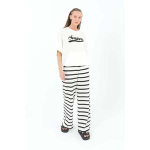 กางเกงถักนิตติ้งสำหรับผู้หญิง H&M ทรงตรง เอวกลาง สีเอครู ดำ กางเกงผ้าสเวตเตอร์ระบายอากาศได้ดี - Product Image 5