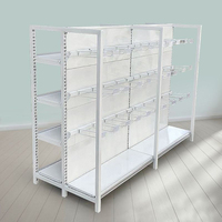 Staande stalen wandrek met verstelbare planken, stevige achterwand, zwaar belastbaar, geschikt voor winkels, snacks, dagelijkse artikelen en detailhandel.