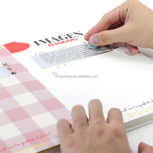 Coffret de livres à gratter personnalisés pour couples, avec couches à gratter imprimées, pour des soirées romantiques et amusantes, idées pour rendez-vous galants, avec outil inclus - Product Image 3