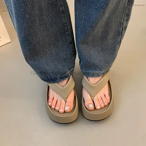 Sandales compensées à clipser pour femme, nouvelle collection été, à semelle épaisse, pour plateforme de commerce transfrontalier - Product Image 2