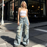 Pantalon cargo décontracté effet vieilli avec graffitis, multi-poches et détails zippés, style streetwear gothique grunge, jean pour femme