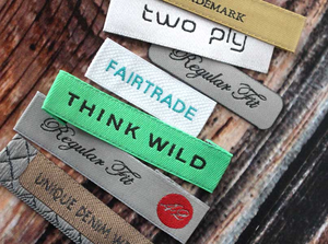 Etiquetas Tejidas Personalizadas con Logotipo de Marca para Sombreros, Etiquetas Tejidas de Damasco Suave de Buena Calidad para Fabricantes de Ropa - Product Image 5