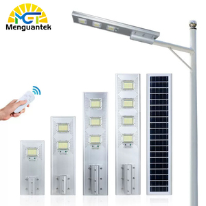 Năng lượng mặt trời LED bollard Đèn ngoài trời Vườn Pathway chiếu sáng không thấm nước với cảm biến chuyển động và điều khiển từ xa - Product Image 2