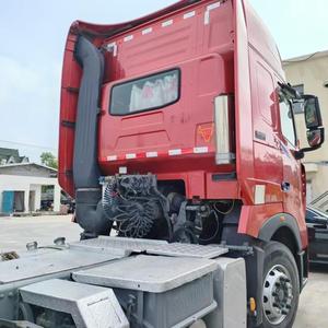 Camion lourd d'occasion fiable <span class=keywords><strong>SINOTRUK</strong></span> HOWO <span class=keywords><strong>T7H</strong></span> <span class=keywords><strong>540</strong></span> 6x4 Euro 5 Diesel avec direction à gauche pour le transport de conteneurs - Product Image 3