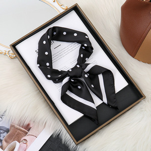 Viviblook Z314AS05 Pañuelo cuadrado de lunares para mujer, pañuelo para la cabeza clásico y retro a la moda para ir al trabajo - Product Image 4